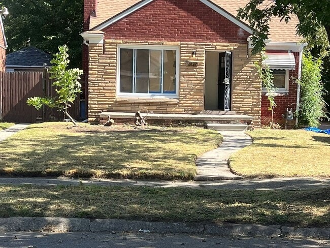 Building Photo - 20292 Forrer St