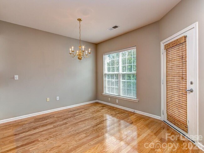 Foto del edificio - 14339 San Paolo Ln