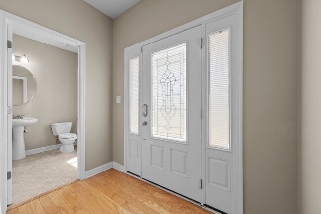 Building Photo - Welcome to Wynbrookee Lane!