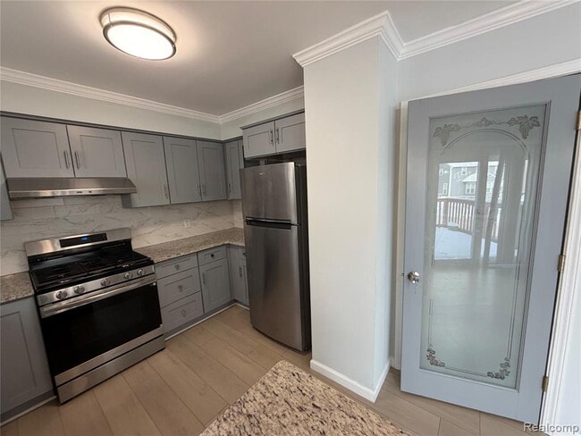 Building Photo - 115 Linhart St