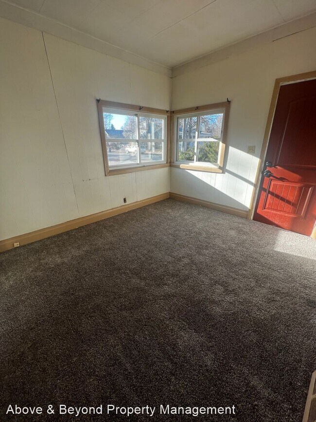 Building Photo - 1 br, 1 bath House - 33 3rd Avenue East