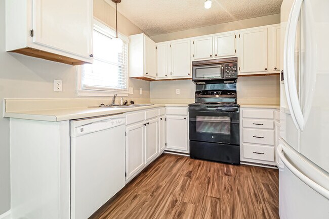 Foto del edificio - 7 Poppy Meadow Ln