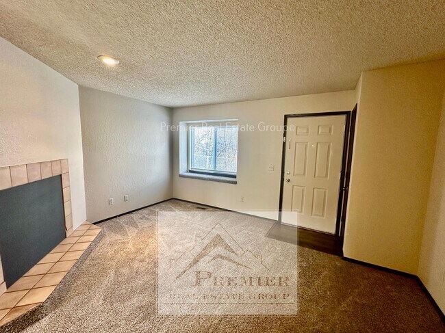 Building Photo - 2124 Boston Terrace