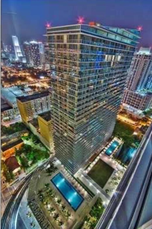 Foto del edificio - 1111 SW 1st Ave