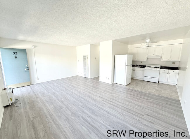 Building Photo - Aqua Vista Apartments