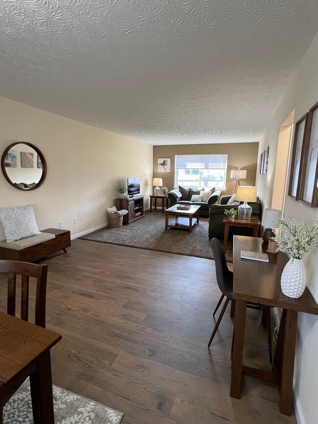 Foto del edificio - Greenleaf Meadows