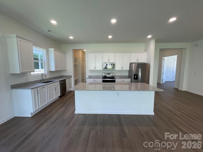 Building Photo - 4625 Kobus Ct.