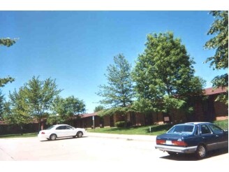 Building - Hilltop Apartments