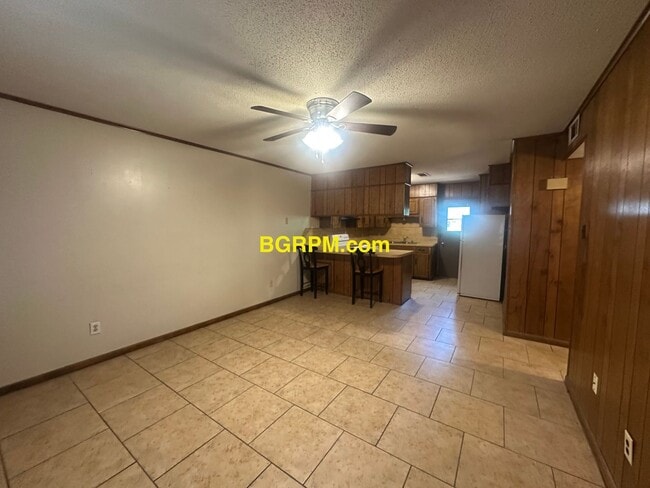 Foto del edificio - 1515 Pine Dr