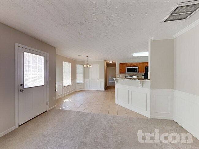 Building Photo - 6469 Snowden Dr