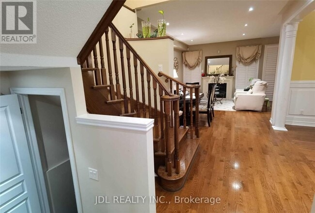 Photo du bâtiment - 5 Pitney Ave