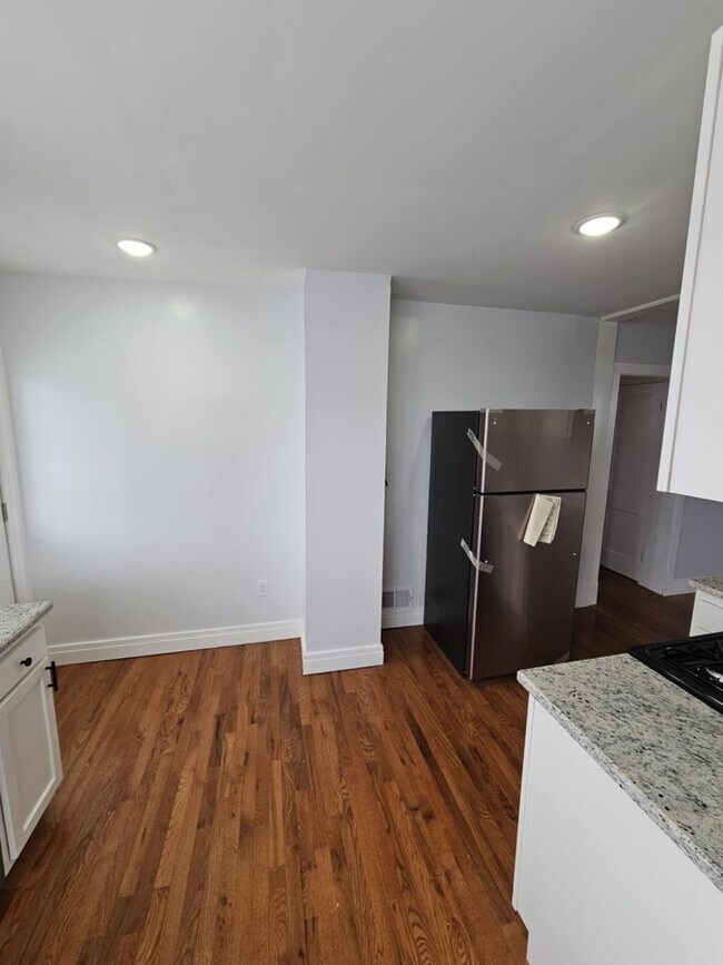 Foto del edificio - 3115 Quay St