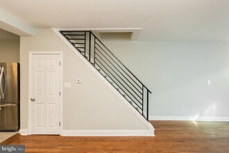 Building Photo - 1510 S Dover St