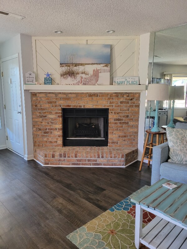 Foto del edificio - 4246 Pinehurst Cir