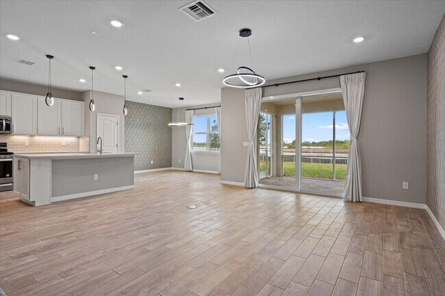 Foto del edificio - 10437 SW Captiva Dr