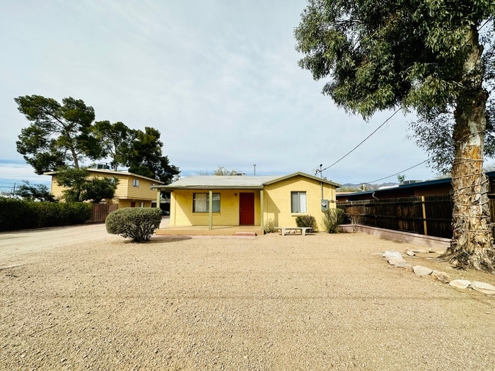 Rare Find 2/1 House IN DESIRED CENTRAL ARE... - Rare Find 2/1 House IN DESIRED CENTRAL ARE...