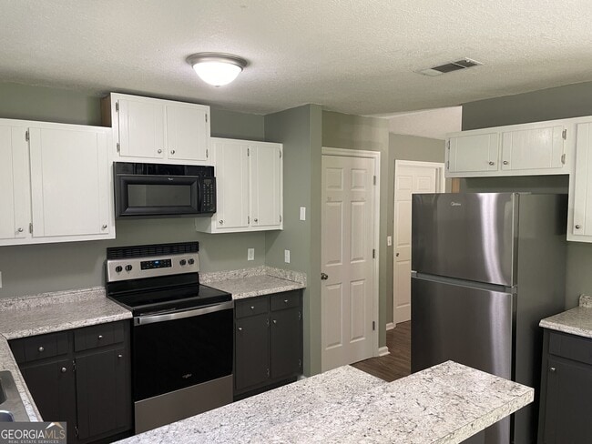 Building Photo - 112 Boxwood Ct
