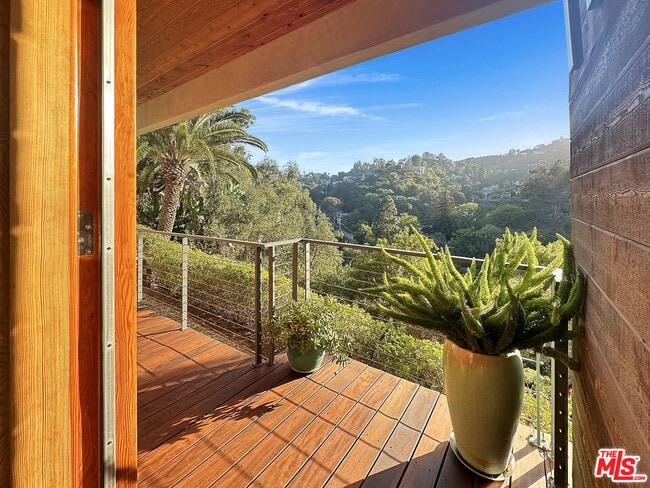 Building Photo - 8265 Mannix Dr