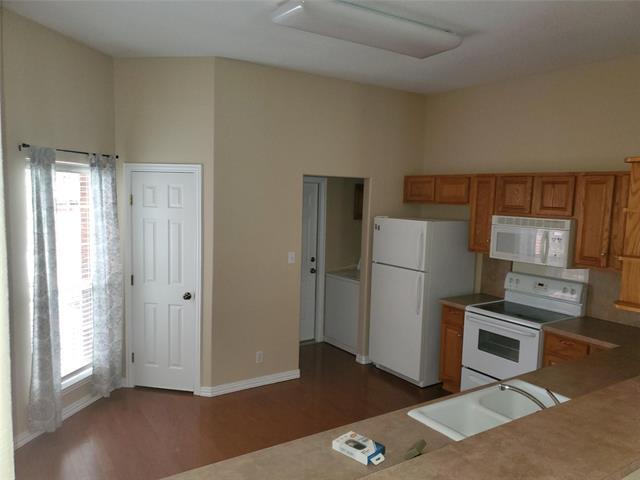 Building Photo - 8417 Redonda St