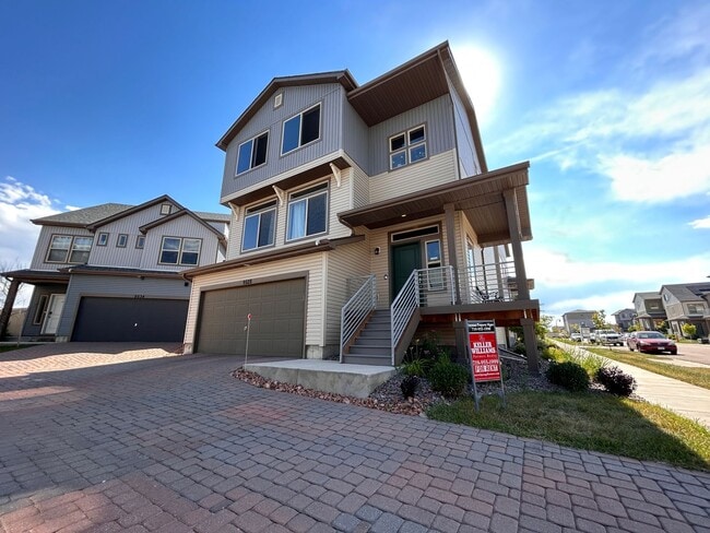 Building Photo - 3 Bed 3 bath house in Banning Lewis!