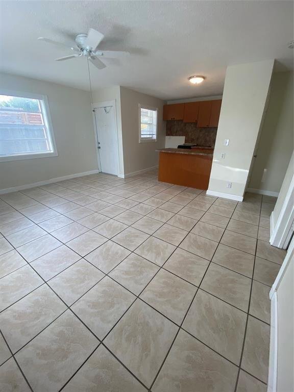Building Photo - 240 Southwest 23rd Street Apt #4, Fort Lau...