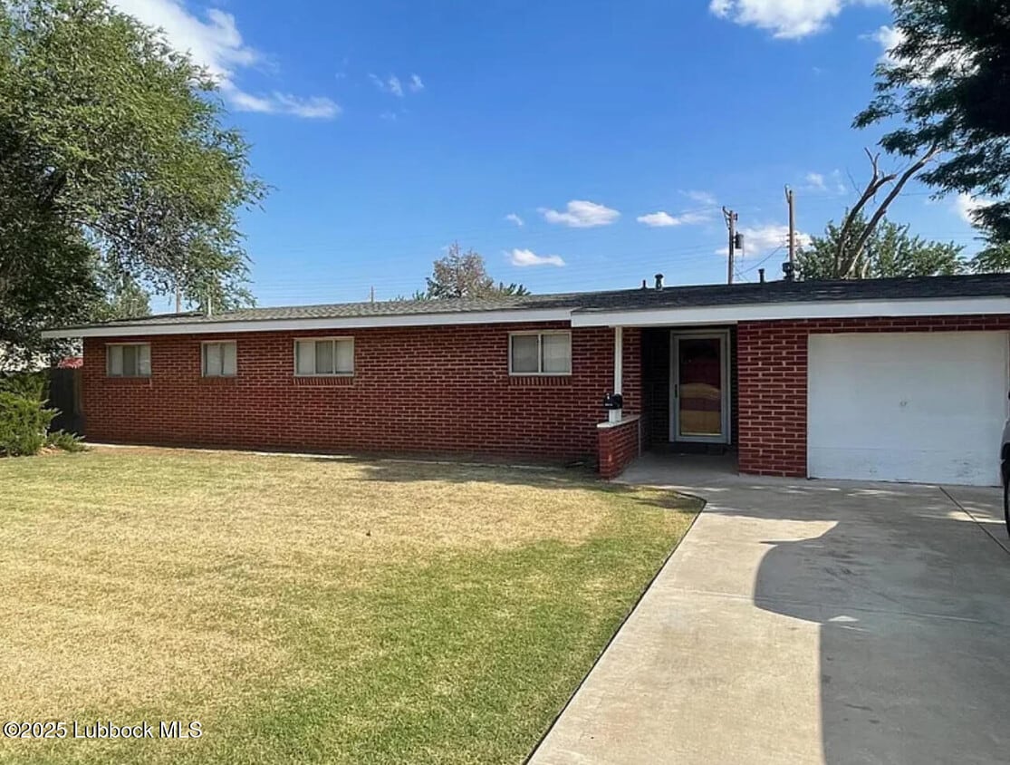 Primary Photo - 3015 38th St