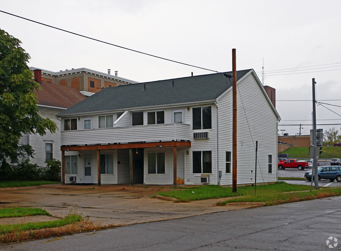 Building Photo - The Goodall Place