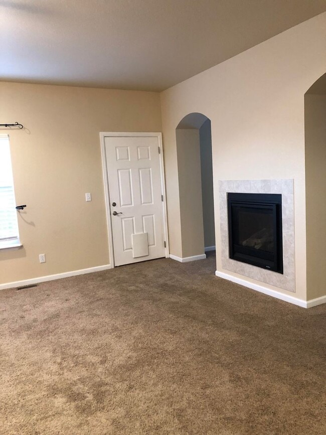 Photo - Very Nice 3 bed, 3 bath 2 car Home on a cul-de-sac in Peyton with Mountain Views