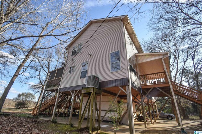 Building Photo - 13593 Riverbend Rd