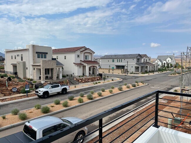 Foto del edificio - 750 W Scarlet Hill Dr