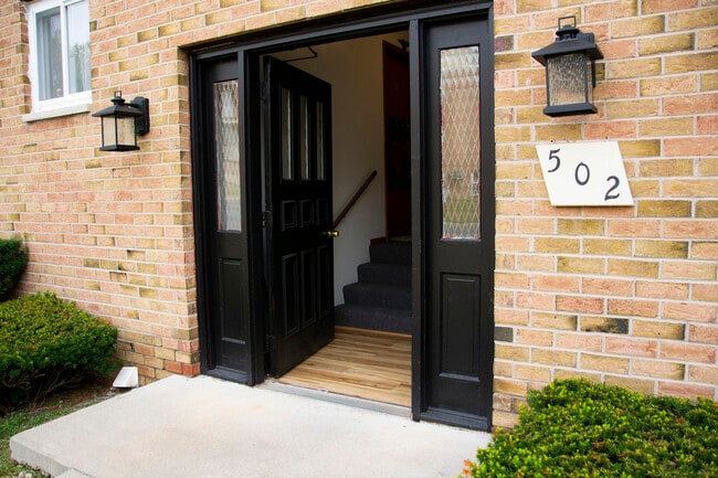 502 Exterior - Squire Colony