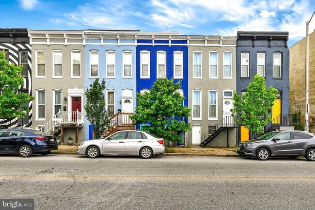 Dark Blue Front - 2539 N Howard St