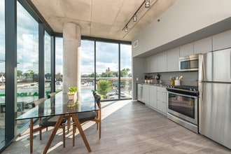 Building Photo - 2719 W Belden Ave