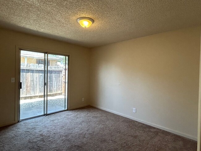 Building Photo - 772 Gardella Ave