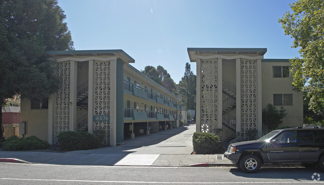 Building Photo - 4576 Appian Way