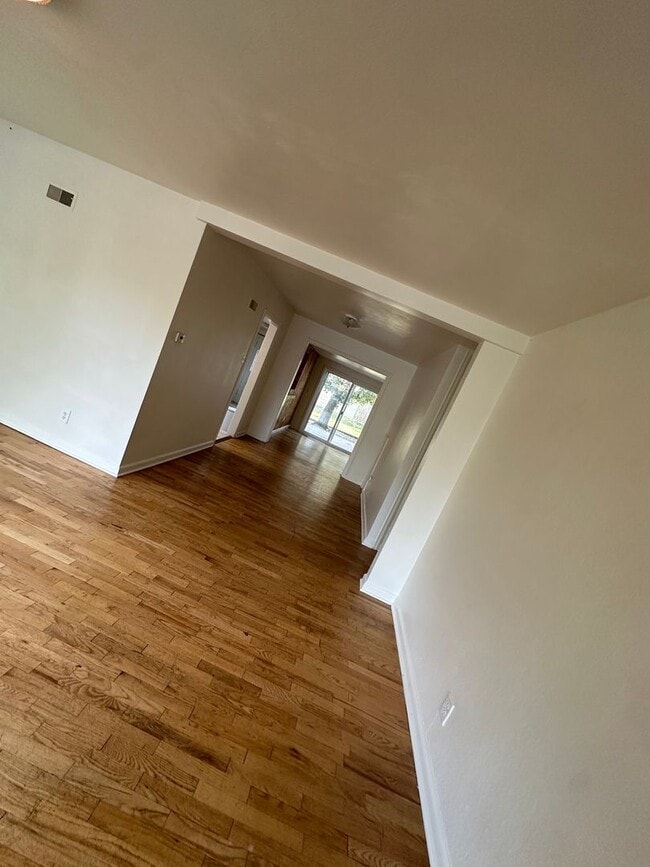 Photo - Pre lease 2026 !  Amazing Home near Chauta...