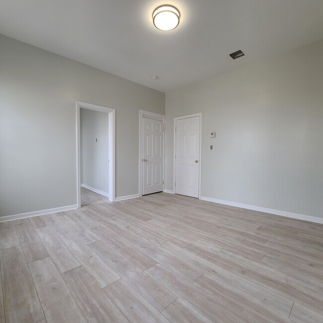 Master Bedroom w/ new floors - 1121 23rd St