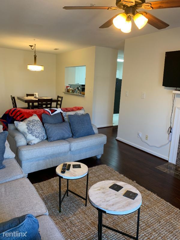 Foto del edificio - 20320 Beechwood Terrace