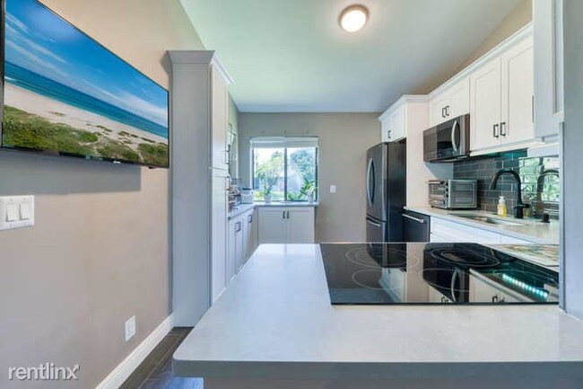 Building Photo - 3 br, 2 bath House - 3895 Island Club Cir W