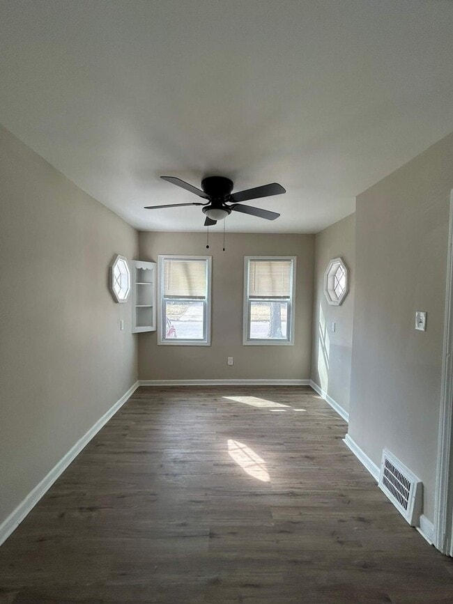 Foto del edificio - Fully Renovated 3-Bedroom Home  Move-In Re...