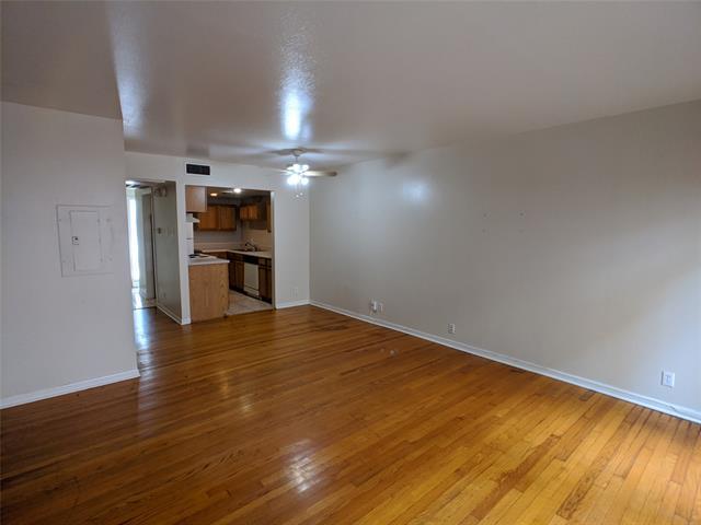 Foto del edificio - 5730 Martel Ave