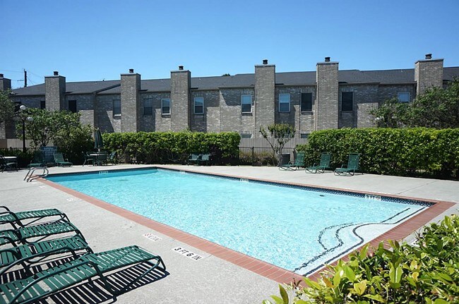 Building Photo - 8083 El Mundo St