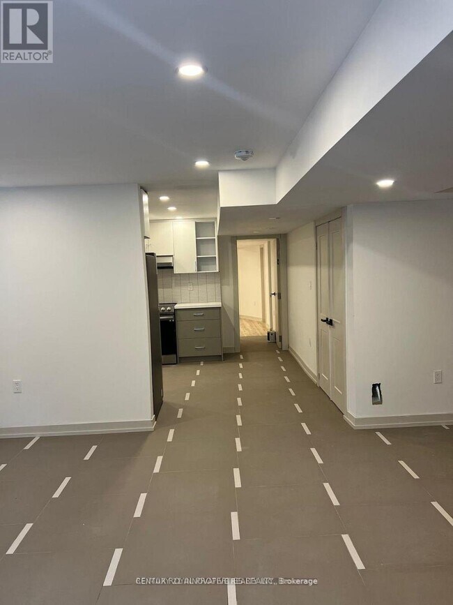 Photo du bâtiment - 1042 Kingpeak Cres