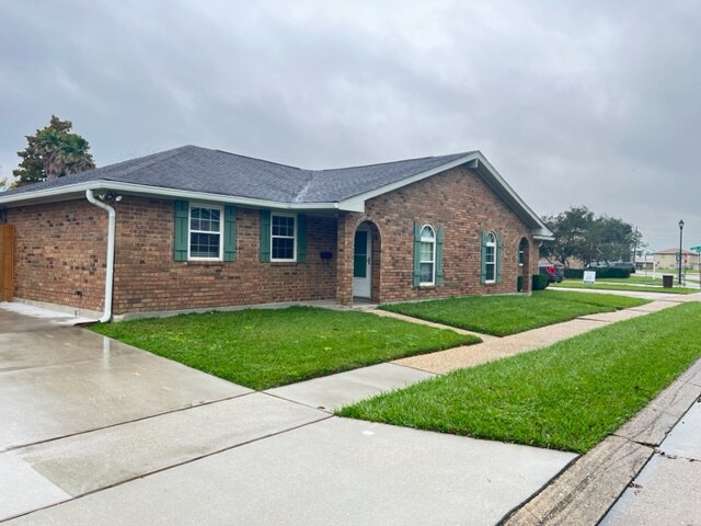 Primary Photo - 704 Deerfield Rd