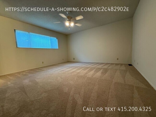 Building Photo - 740 Woodcrest Ln