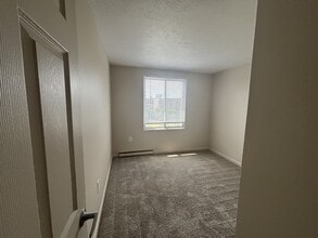 Interior Photo - Hummingbird Pointe & The Gardens