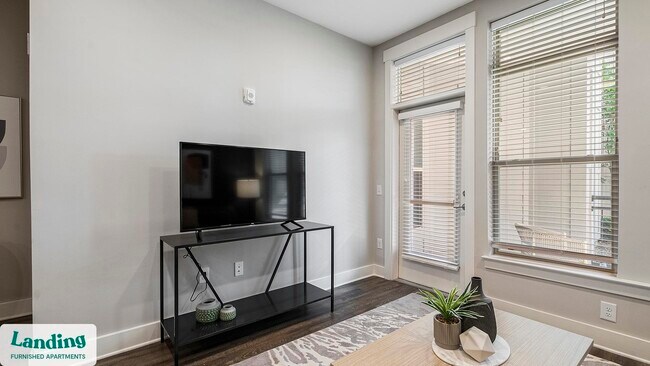 Foto del edificio - 4015 Aspen Grove Dr