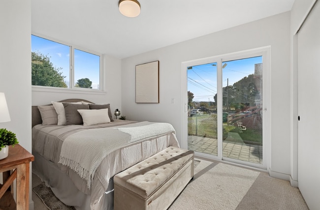 Building Photo - 2315 S Judkins St