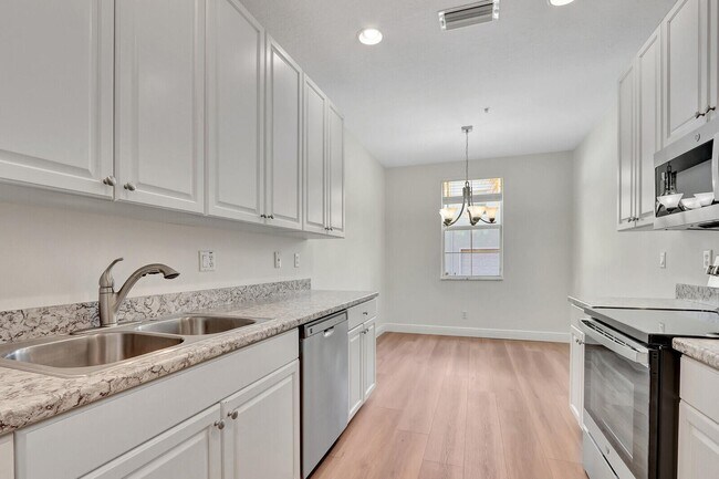 Foto del edificio - 4313 Parkside Dr