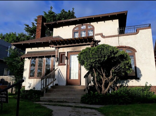 Building Photo - 3627 Lyndale Ave S